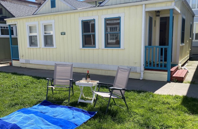 Historic Lawn Way Cottage in the Heart of Capitola Village
