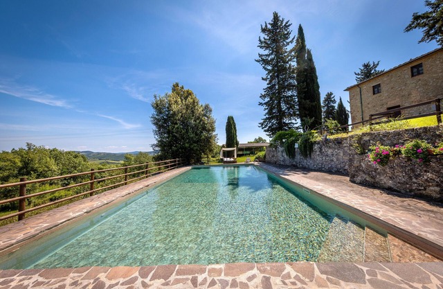 Holiday Home 'Podere Le Rote' with Private Pool, Private Garden and Wi-Fi
