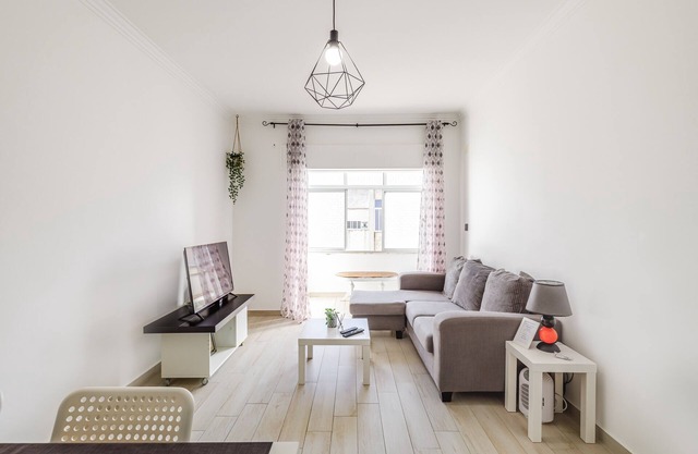 Holiday Apartment "Sleeptubal Modern Accommodation" with Balcony & WiFi