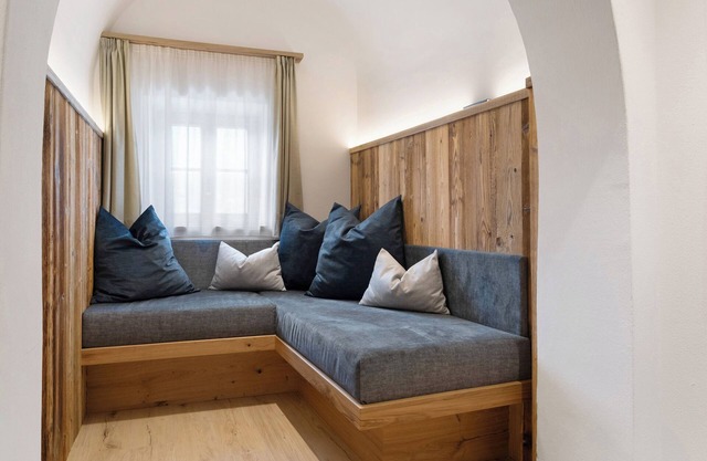 Holiday Apartment 'Bertollhof Weingenuss' with Mountain View, Shared Terrace and Wi-Fi