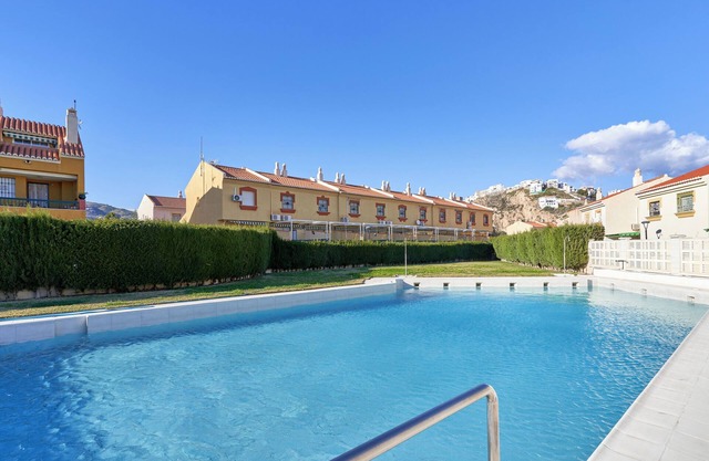 Holiday Apartment 'Casa Venus' with Sea View, Terrace, Shared Pool & Wi-Fi