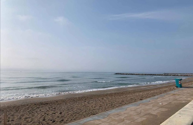 Holiday apartment with air conditioning and 200 m to the sea