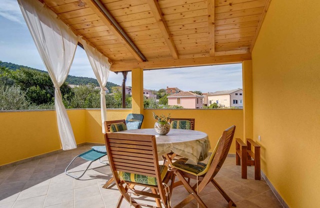 Holiday apartment with air conditioning and Internet
