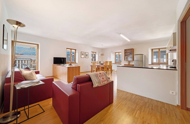 Holiday Apartment 'Wielander B West' with Mountain View, Shared Garden and Wi-Fi