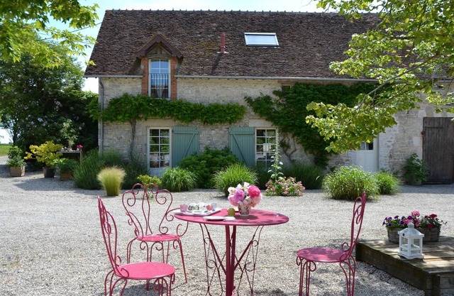 Holiday Home in Chilleurs near Château