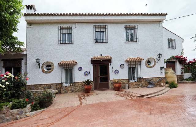 Holiday Home 'Alojamiento Rural Marien' with Mountain View, Pool, Garden & Wi-Fi