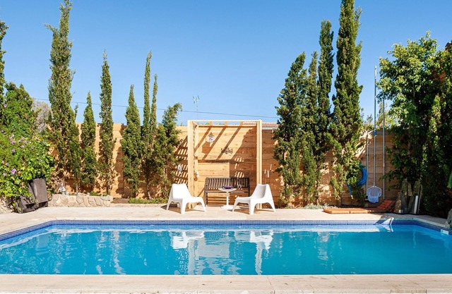 Holiday Home "Casa Balcón" for Families Near the Beach with Pool, Terrace & Wi-Fi