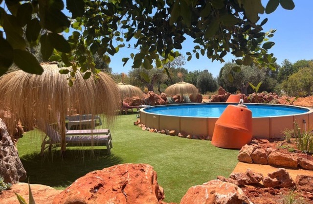 Holiday Home 'Casa Cobra' with Mountain View, Shared Pool, Garden & Wi-Fi