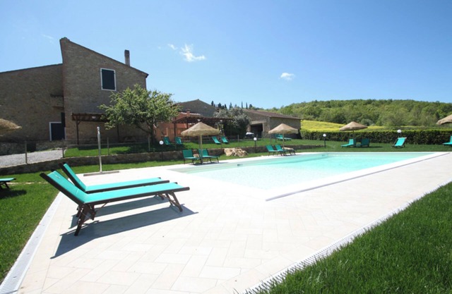 Holiday Home 'Casale Acquaviva' with Private Pool, Private Terrace and Private Garden