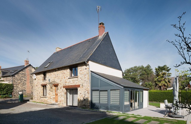 Holiday Home 'Cours Péan' with Private Terrace, Private Garden and Wi-Fi