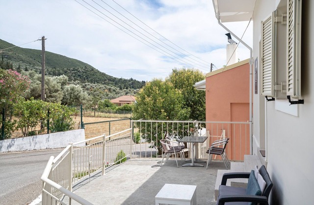 Holiday Home 'El Padre Residence' with Mountain View, Wi-Fi and Air Conditioning