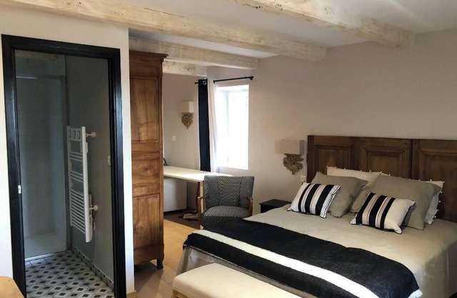 Holiday Home 'Gîte Victoria' with Mountain View, Terrace and Wi-Fi