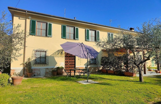 Holiday Home in Camaiore near Sandy Beaches