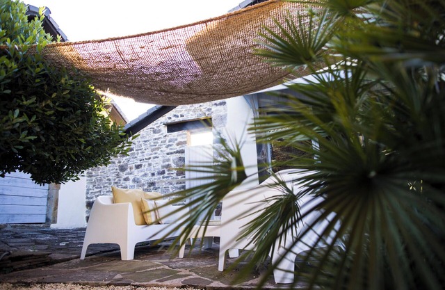 Holiday Home 'La Maison Charlélie' with Shared Pool, Wi-Fi and Air Conditioning