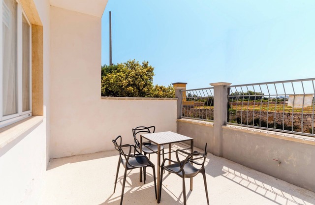 Holiday Home 'Lu Sule' with Sea View, Shared Garden and Air Conditioning