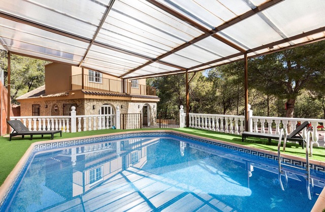 Holiday Home 'Mi Bella' with Private Pool, Wi-Fi and Air Conditioning