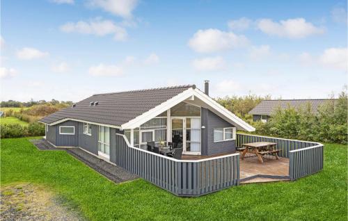 Holiday Home Multebærvej