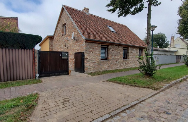 Holiday Home 'Oderbruch' with Private Terrace, Private Garden and Wi-Fi
