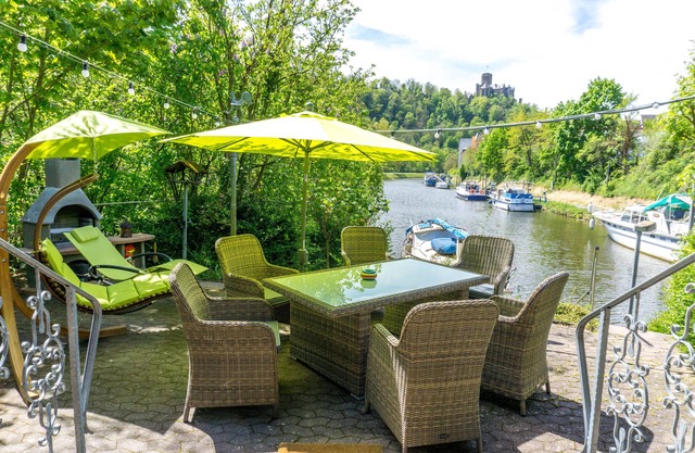 Holiday home on the lock island - vacation on the island