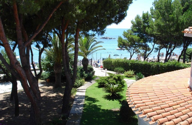 Holiday Home "Villa Judith" with Sea View, Private Terrace & Wi-Fi