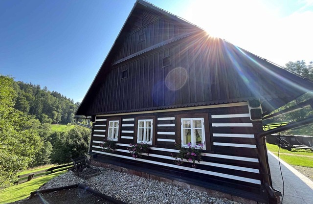 Holiday home with a swimming pool in a semi-selit in the Staropacks mountains