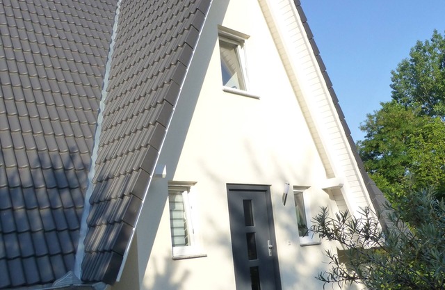 Holiday house of high quality and cozy, sauna, 150m to the beach, quiet natural location