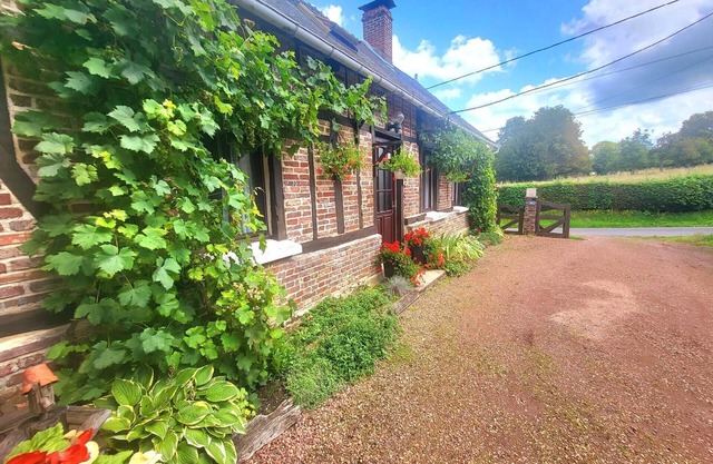Holiday house Parfondeval for 1 - 4 persons with 2 bedrooms - Twin house