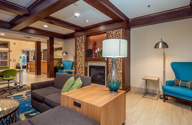 Holiday Inn & Conference Center Marshfield by IHG