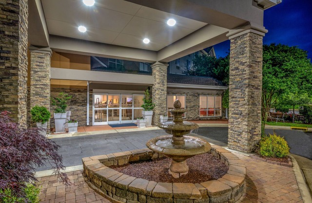 Holiday Inn Express Chapel Hill by IHG