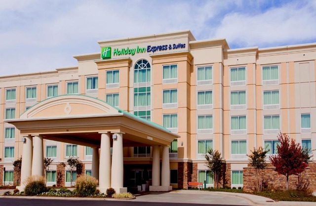 Holiday Inn Express Hotel & Suites Jackson Northeast by IHG