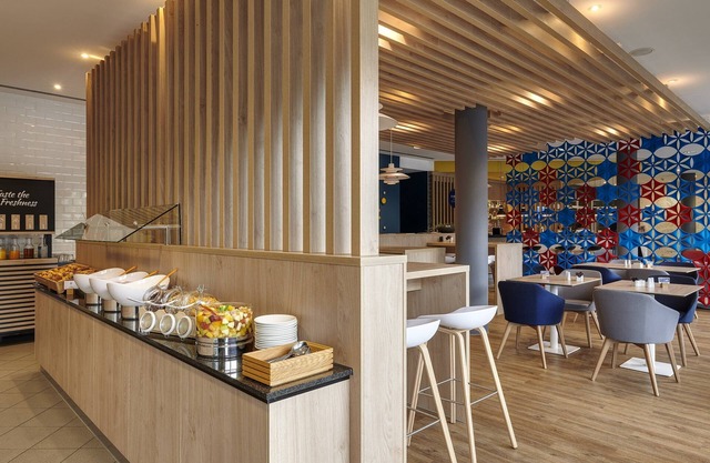 Holiday Inn Express Köln-Mülheim by IHG