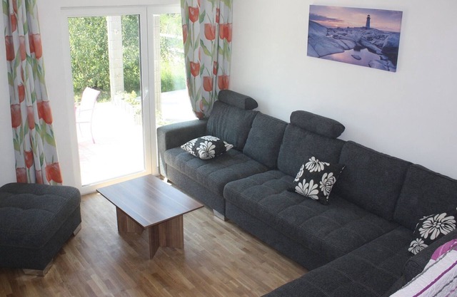 Holiday terraced house, trampoline Child-friendly, soccer field