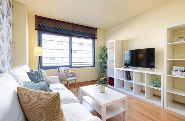 Holidays2Malaga Eslava in a closed Urbanization