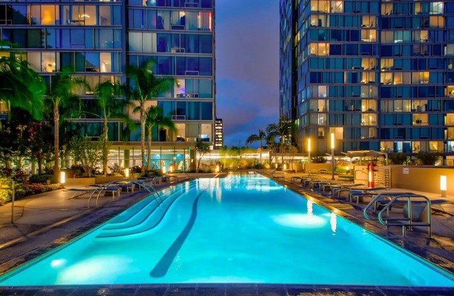 hollywood view apartment in korea town