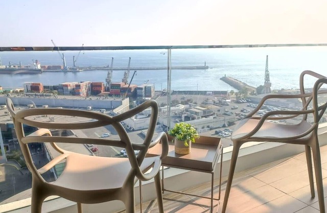 HOM | 2D2B con Terraza/Parking y vista al Mar PNM