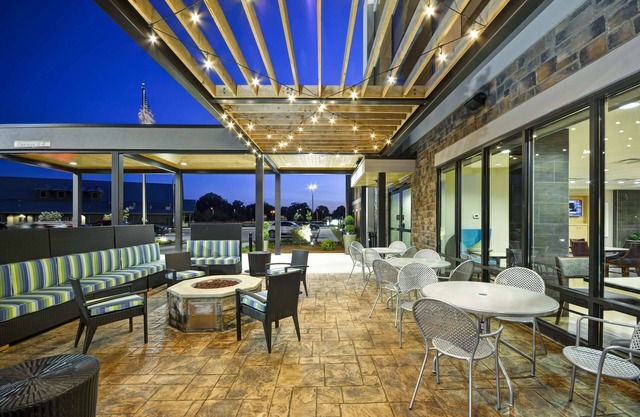 Home2 Suites by Hilton Decatur Ingalls Harbor