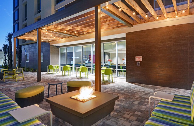 Home2 Suites by Hilton Largo