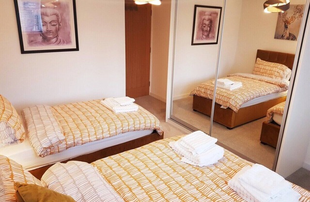 Homebird Property - Epsom Apartment