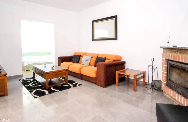 Homerez - Amazing house 15 km away from the beach for 8 ppl. with shared pool