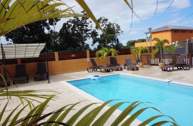 Homerez - Apartment in Deshaies