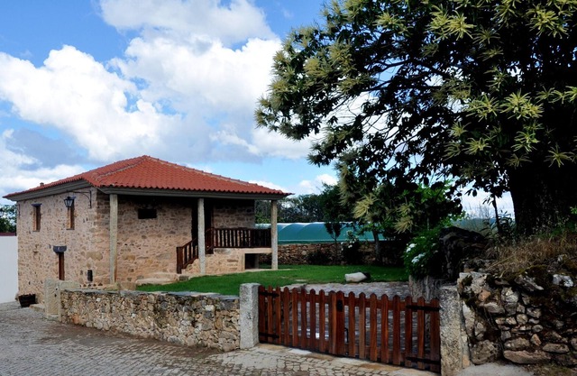 Homerez - Beautiful house for 4 ppl. with garden, terrace and balcony at Parada