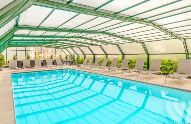 Homerez - Big villa for 50 ppl. with swimming-pool and garden at Florenville