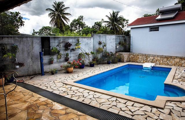 Homerez - Bungalow in Baie-Mahault, private pool