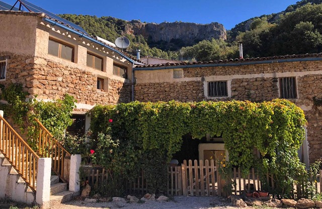 Homerez - Chalet for 12 ppl. with swimming-pool and terrace at Beas de Segura