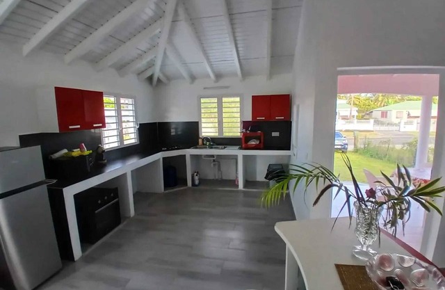 Homerez - Charming house in Port-Louis with garden