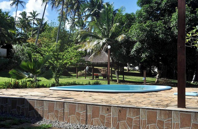 Homerez - Cosy Chalet in the Heart of Camaçari with Shared Pool