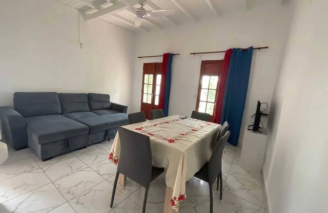 Homerez - Cozy Apartment in Morne-à-l'Eau - 54 m² with Balcony