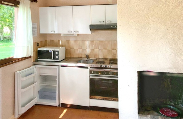 Homerez - House in Leyme with pool