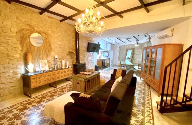 Homerez - Nice house for 3 ppl. with balcony at Úbeda