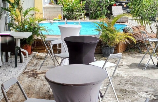 Homerez - Studio Le Gosier with pool